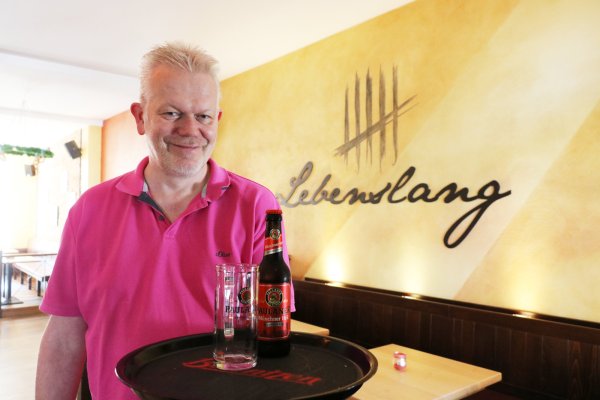 Jupp Westfeld im Wirtshaus Lebenslang.  - © Alexandra Schaller
