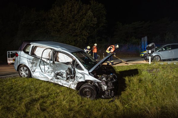 Ein schwerer Verkehrsunfall ereignete sich auf der Tunnelstraße. - © FreitagTV