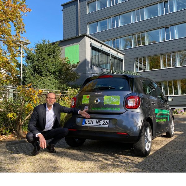 Löhnes Bürgermeister Bernd Poggemöller würde das Kennzeichen "LÖH" für Löhne begrüßen. - © Stadt Löhne