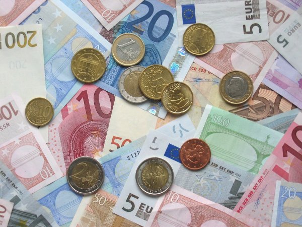 Der Rat hat den Kalletaler Gemeindehaushalt für 2024 einstimmig verabschiedet. Er sieht ein Defizit von knapp 800.000 Euro vor. - © Pixabay