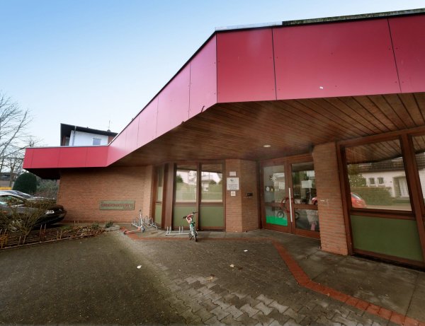 Der Eingang der Kita Feldstraße in Gütersloh. Sie soll 2029 geschlossen werden. - © Andreas Frücht