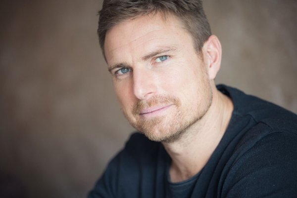 Leo Reisinger liest im Technikum. - © Christoph Jorda-Klein