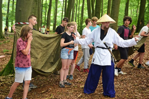 Unter dem Motto Samurai erlebten Kinder und Jugendliche auf dem Grennerberg abwechslungsreiche Tage. - © Nicole Ellerbrake