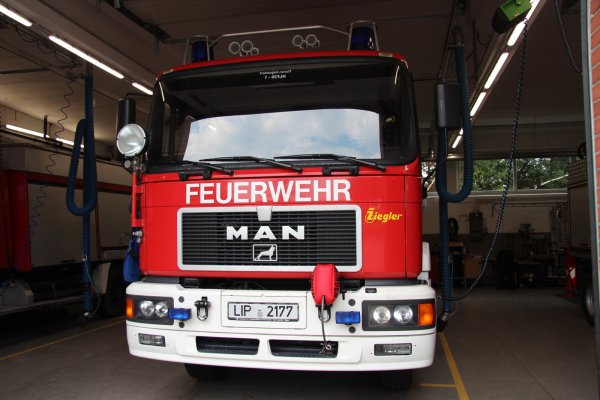 Die Feuerwehr Augustdorf hat ihren Standort an der Haustenbecker Straße. Bis zum östlichen Teil der Gemeinde ist es ein Stück Fahrt. - © Nadine Uphoff