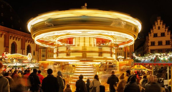Weihnachtsmarkt, Adventskalender und Co.: Der Advent weckt bei Kindern riesige Erwartungshaltungen - die sorgen in vielen Familien für Streit. - © imago/Beautiful Sports