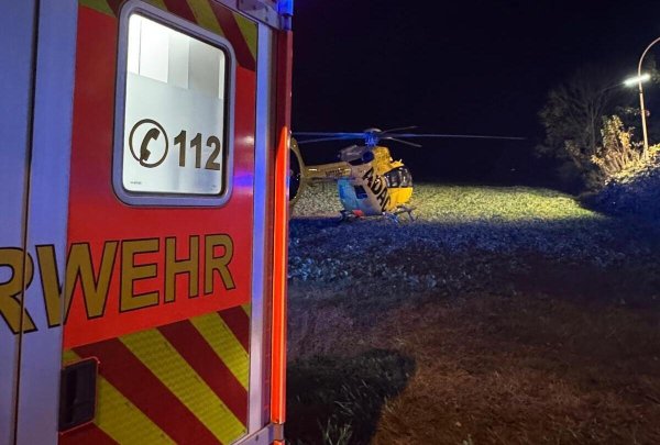 Auch ein Rettungshubschrauber war im Einsatz. - © Feuerwehr Detmold/ C. Rieks