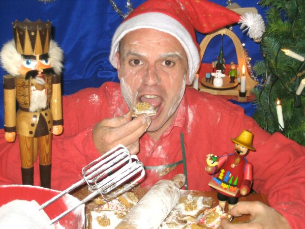 "Die Weihnachtsbäckerei" eröffnet am 2. Dezember im Schloss Brake. - © Theater Tom Teuer