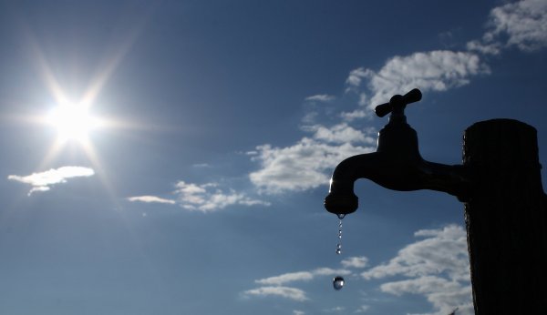 Jeder Tropfen Wasser ist kostbar – auch wenn zum Beispiel die Stadtwerke Detmold noch nicht mit Engpässen rechnen. - © Foto: steenjepsen/pixabay