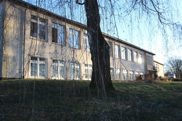 Für die Grundschule in Kirchheide (Foto) und in Lieme wird ein Architektur-Wettbewerb veranstaltet. - © Jens Rademacher
