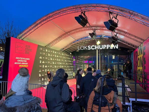Die „1 Live Krone“ fand im vergangenen Jahr erstmals im Bielefelder Lokschuppen statt. - © Jan Husmann