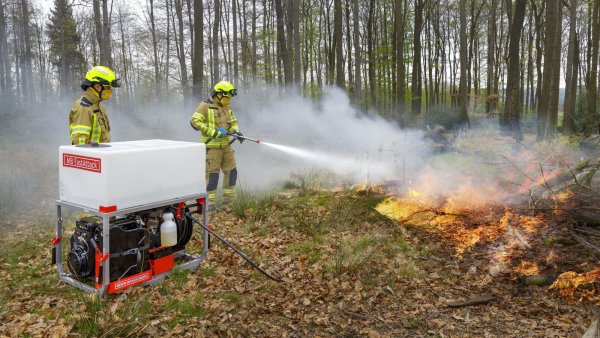 So könnte ein Einsatz mit dem "FastAttack" im Wald aussehen. Die Firma Meier-Brakenberg hat das Gerät nach eigenen Angaben intensiv erprobt. - © Rolf Hellmeier/Meier-Brakenberg