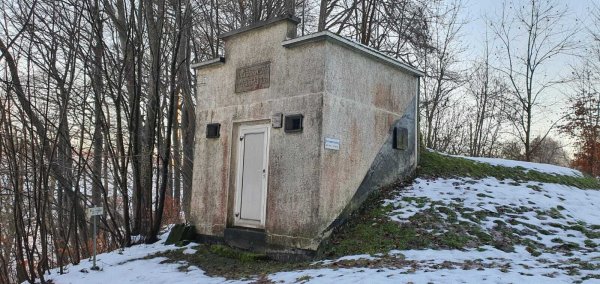 Über den Hochbehälter versorgt der Wasserbeschaffungsverband Veldrom/Feldrom die Bürger der Ortsteile mit Wasser und hält auch Löschwasser vor. - © Fotorechte: Wasserverband Veldrom
