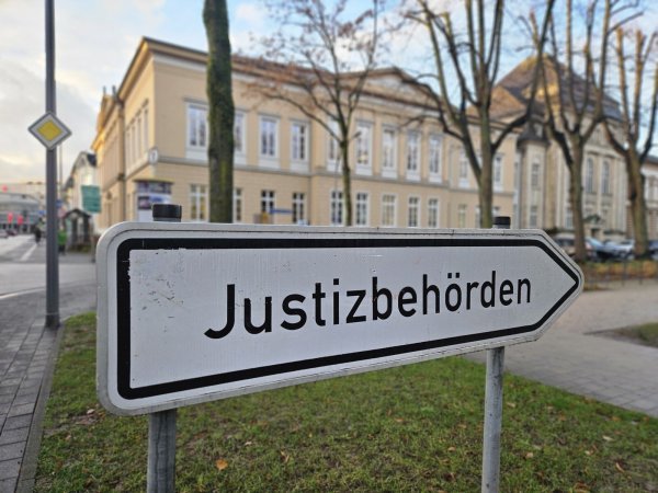 Nach mehr als einem Jahr Ermittlungsarbeit hat die Staatsanwaltschaft Detmold jetzt Anklage wegen Betrug gegen eine Detmolder Rechtsanwältin vor der Wirtschaftskammer des Landgerichts erhoben. - © Janet König