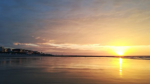 Der Blick übers Meer bei abendlicher Sonne ist auf Wangerooge ein Erlebnis. - © Kurverwaltung Wangerooge