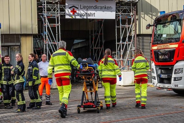 Vier intensiv zu beatmende Patienten wurden prophylaktisch in umliegende Krankenhäuser verlegt. - © Paul Brinkmann