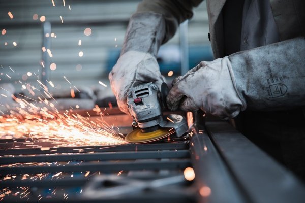 Nicht alle Branchen sind in der lippischen Industrie von Umsatzeinbußen betroffen - aber die meisten. - © Symbolbild: Pixabay