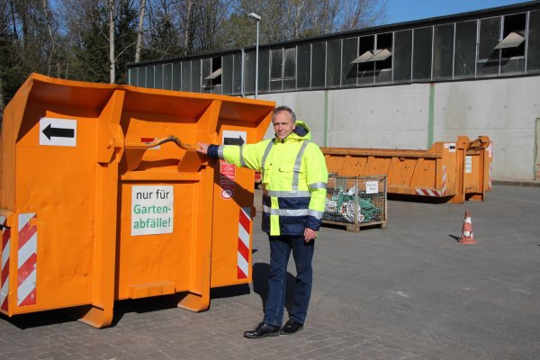 Ulrich Frohmann am Kompostwerk an der Mailbolte. - © Katrin Kantelberg