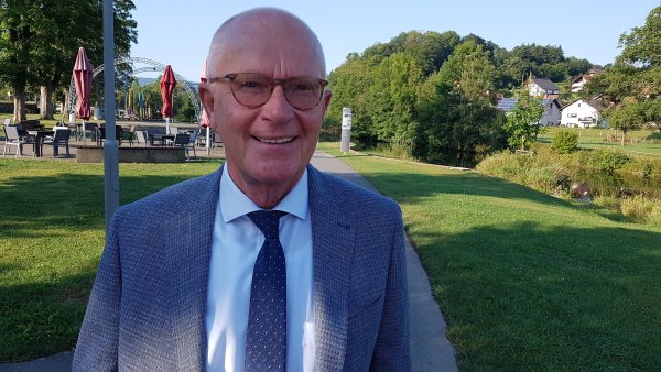 Der Emmerauenpark ist unter Heinz Rekers Regie entstanden. Er sieht das Feld für seinen Nachfolger gut bestellt, sagt er. - © Marianne Schwarzer
