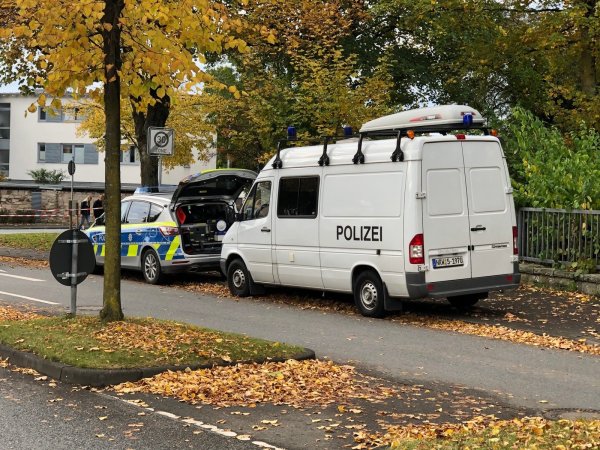 Polizeieinsatz am Lemgoer Spiegelberg am Donnerstagmorgen. - © Raphael Bartling