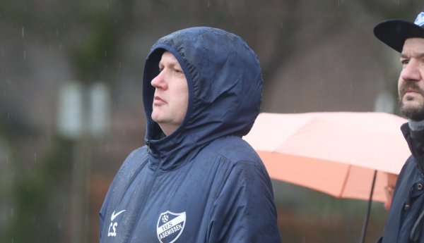 Carsten Skarupke, Trainer des TuS Asemissen. - © Sebastian Lucas