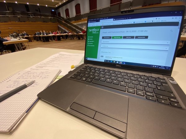 Die Ratsarbeit in Detmold soll digitaler werden. - © Sven Koch