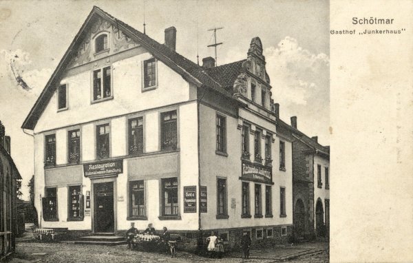 Eine Ansichtskarte des Gasthofes „Junkerhaus", die um das Jahr 1910 entstanden sein dürfte. - © Repro: Dr. Stefan Wiesekopsieker