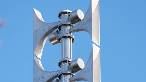 Funkgesteuerte Hochleistungssirene auf dem Dach der Theodorschule in Paderborn. - © Ralph Meyer