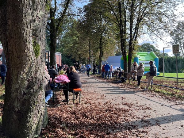 Mit einem Sommerfest hat der Kreis Lippe allen Pflegefamilien für ihr Engagement gedankt. - © Seda Hagemann