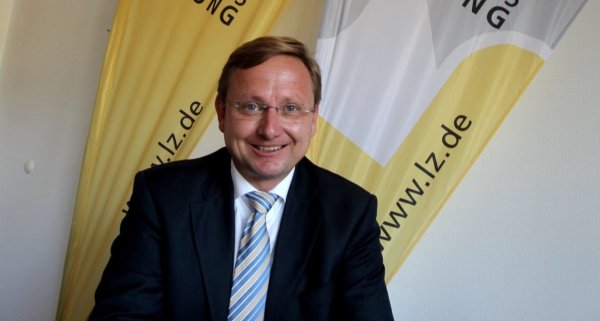 Dr. Andreas J. Wulf will Augustdorfs Bürgermeister bleiben. - © Silke Buhrmester