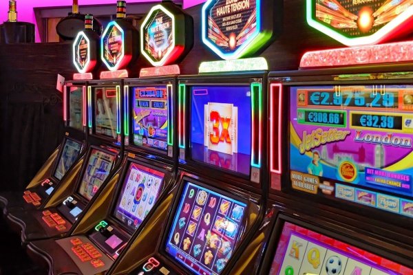 Die gehackten Dokumente zeigten teilweise die prekären finanziellen Verhältnisse der Casino-Spieler. - © Pixabay/Jedj