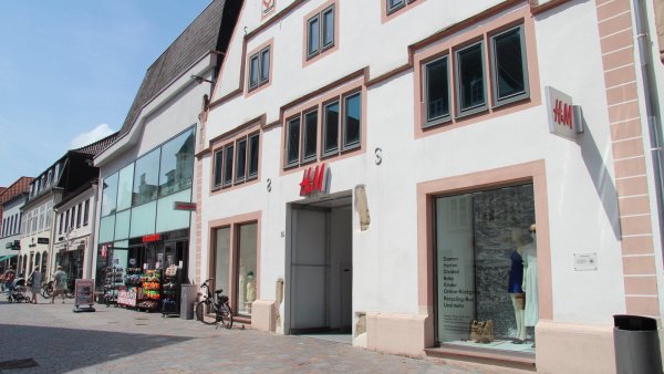 H&M wird im Dezember dieses Jahres die Lemgoer Innenstadt verlassen. - © Nadine Uphoff