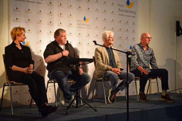 Begeisterten mit mörderisch guten Geschichten: Heike Rommel, Werner Pfeil, Richard Wiemers und Raiko Relling (von links). - © Nicole Ellerbrake