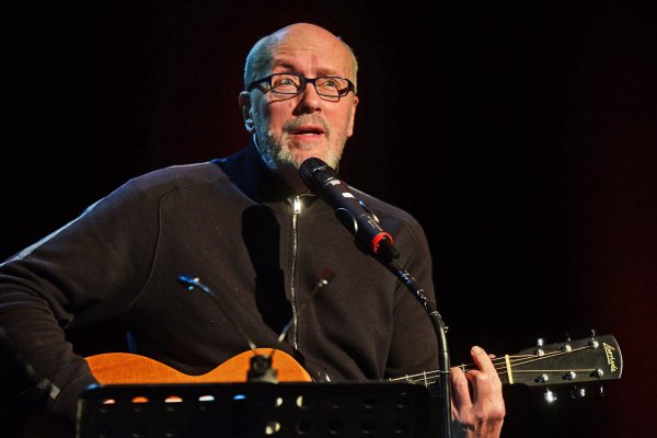 Hans Werner Olm begeisterte nicht nur als Kabarettist, sondern auch als Musiker. - © Nicole Ellerbrake