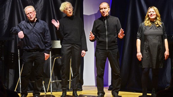 v.l. Peter Reinhold, Beate Schweinsberger, Martin Janke und Annika Hus - © Nicole Ellerbrake