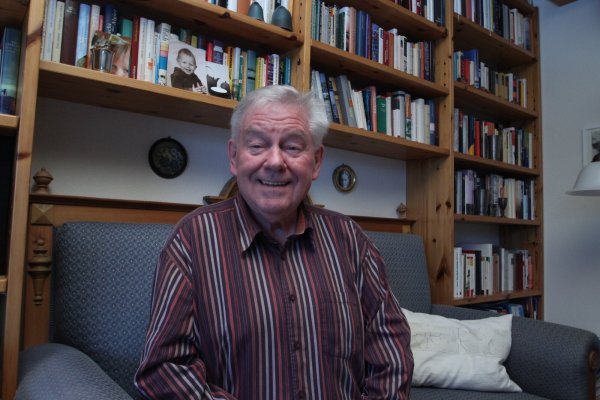 Hermann Schumacher ist seit 50 Jahren Vorsitzender des SPD-Ortsvereins Hohenhausen. - © Jens Rademacher