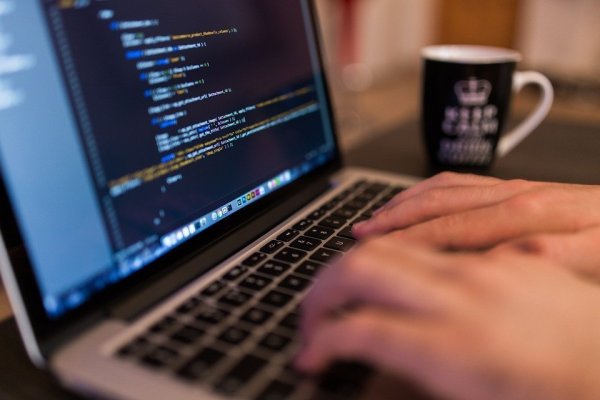 Ab April soll in Barntrup schnelleres Internet zur Verfügung stehen. Das zumindest verspricht die Sewikom. - © Symbolbild: Pixabay