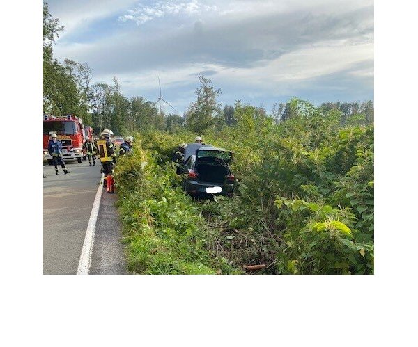Die Feuerwehr Blomberg ist am Freitag zu einem Unfall ausgerückt. - © Feuerwehr Blomberg