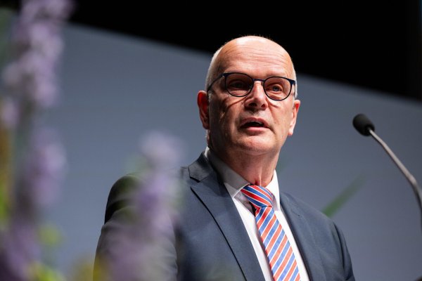 Hubertus Beringmeier, Präsident des Westfälisch-Lippischen Landwirtschaftsverbands, formuliert deutliche Forderungen an die Politik. - © Guido Kirchner