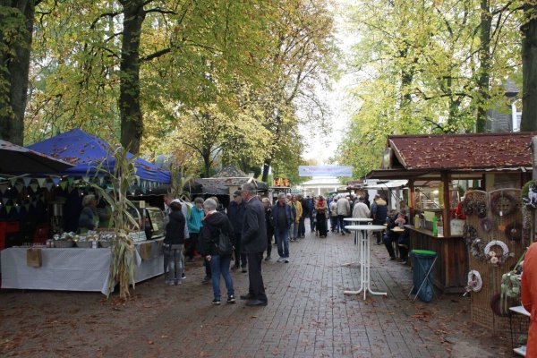 Viele Besucher zieht im Herbst immer der Bauernmarkt an. - © Archivfoto: Juliana Szabo