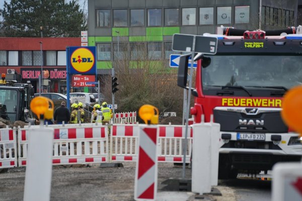 Die Feuerwehr musste am Montag zu einem Gasleck in die Bachstraße ausrücken. - © FREITAG-TV