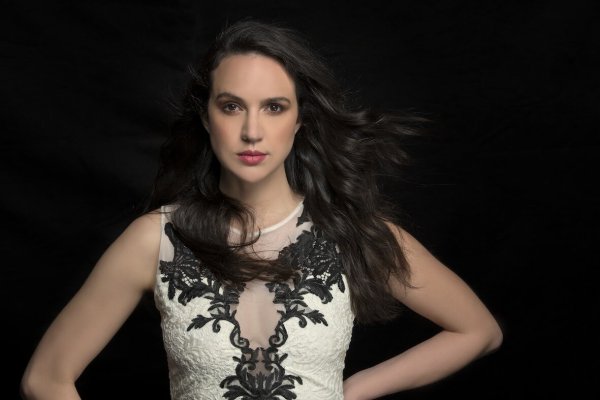 Ausdrucksstark, leidenschaftlich, ehrlich: Die Sängerin Nacha Daraio bringt im Rahmen des Internationalen Musikfestivals Harmony of Sound argentinisches Flair nach Detmold. - © Fotorechte: Nacha Daraio