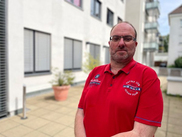 Guido Heyer ist Vorsitzender des Betriebsrates bei Benteler in Bielefeld. Sein Arbeitgeber wirft ihm Arbeitszeitbetrug vor. - © Carolin Nieder-Entgelmeier