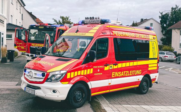 Die Feuerwehr ist zu einem Brand in der Friedrich-Ebert-Straße gerufen worden. - © Jens Kölker/Feuerwehr Detmold