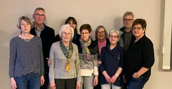 Monika Hölscher, Helmut Stockmeier, Elsa Hölscher, Loreen Scheibe, Lieselotte Stockmeier, Hannelore Gottschlich, Regina Nolte, Ralf Fischer und Annette Fillies (von links). - © AWO Müssen-Billinghausen
