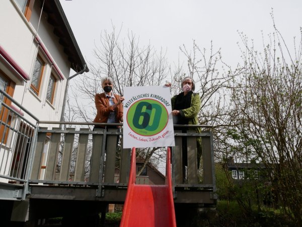 Die kaufmännische Geschäftsführerin Paula Heising (rechts) und die pädagogische Geschäftsführerin Carmen Ramos führen den Verein Westfälisches Kinderdorf.  - © Westfälisches Kinderdorf