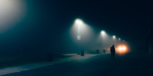 Auf offener Straße wird ein Lemgoer 1950 niedergestochen - vor den Augen seiner eigenen Ehefrau. - © Symbolfoto: Pixabay