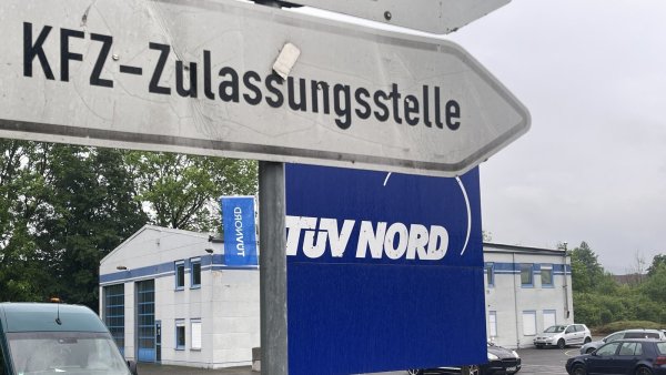 Die Zulassungsstelle in Barntrup steht auf dem Prüfstand. - © Silke Buhrmester