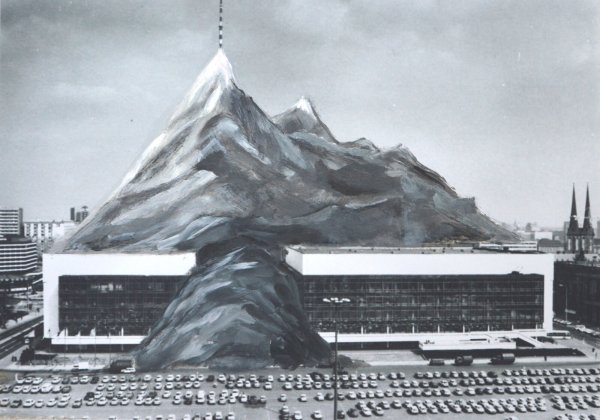Die Arbeit von Saskia Glückauf mit dem Titel "368m ü. NN" geht spielerisch mit dem Thema „Dust of Time“ um. - © Bildrechte: Saskia Glückauf