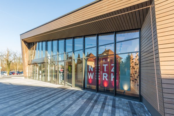 Im Netzwerk der Stadtwerke an der Uferstraße startet am 22. Mai eine Vortragsreihe zum Thema Trinkwasser. - © WWW.NEUSCHAEFER-RUBE.DE