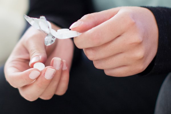 Abhängig werden Menschen vor allem von Schmerzmitteln wie Codein, Oxycodon und Fentanyl. (Symbolbild) - © Christin Klose